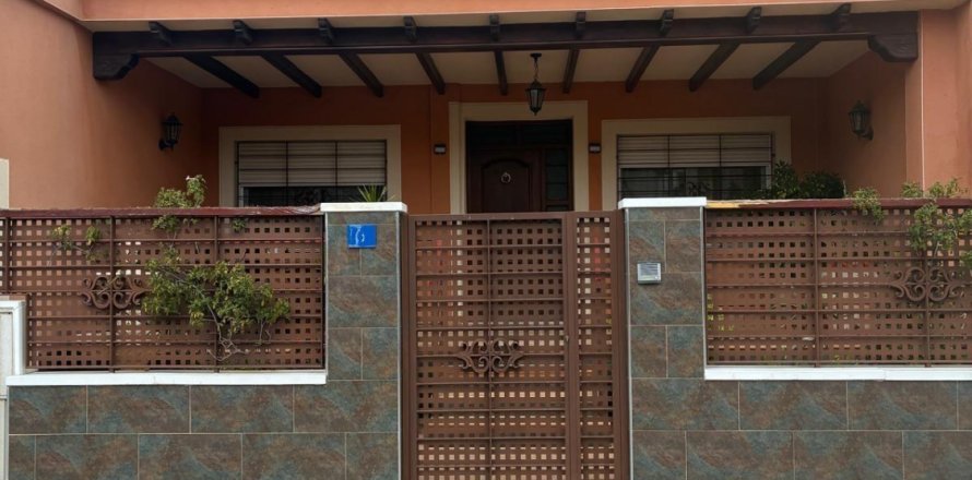 Hus i Algorfa, Alicante, Spanien 3 sovrum, 187 kvm. Nr. 160644