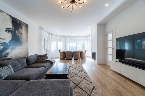 Продажа дома в Льорет-де-Мар, Герона, Испания 6 спален, 423м2 №168470 - фото 11