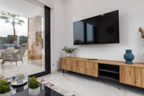 Attico in La Hoya, Torrevieja, Alicante, Spagn, 2 camere da letto, 77 mq. N° 155405