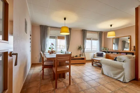Wohnung zum Verkauf in Molins de Rei, Barcelona, Spanien 2 Schlafzimmer, 79 m2 Nr. 173982 - Foto 5