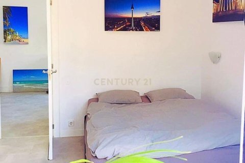 Huoneisto myytävänä Sitges, Barcelona, Espanja, 1 makuuhuone, 50 m2 No. 173981 - kuva 19
