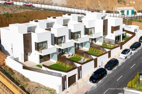 Townhouse for sale in Rincon de la Victoria, Malaga, Spain 4 bedrooms, 267 sq.m. No. 160547 - photo 3