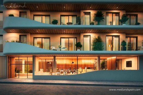 Apartamento en venta en San Pedro de Alcántara, Málaga, España 4 dormitorios, 182 m2 No. 160548 - foto 6