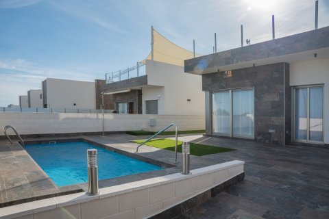 Villa for sale Villamartin, Alicante, Spain 3 bedrooms, 157 sq.m. No. 134339 - photo 2