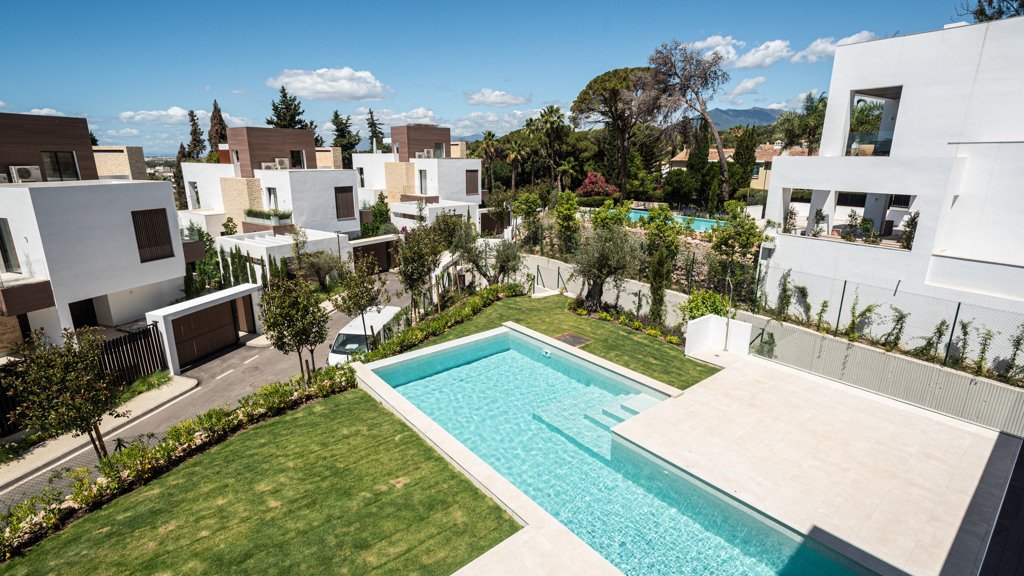 Villa a Marbella, Malaga, Spagna 5 camere da letto, 537 mq. N° 104088
