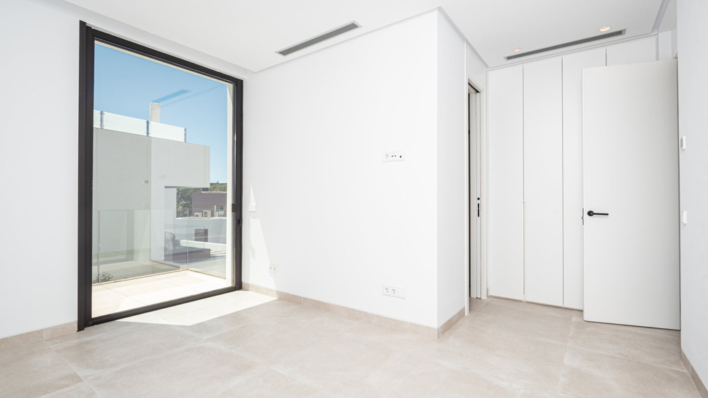Villa a Marbella, Malaga, Spagna 5 camere da letto, 537 mq. N° 104088