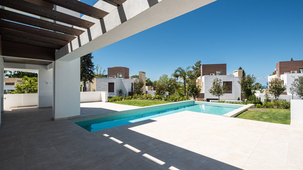 Villa a Marbella, Malaga, Spagna 5 camere da letto, 537 mq. N° 104088