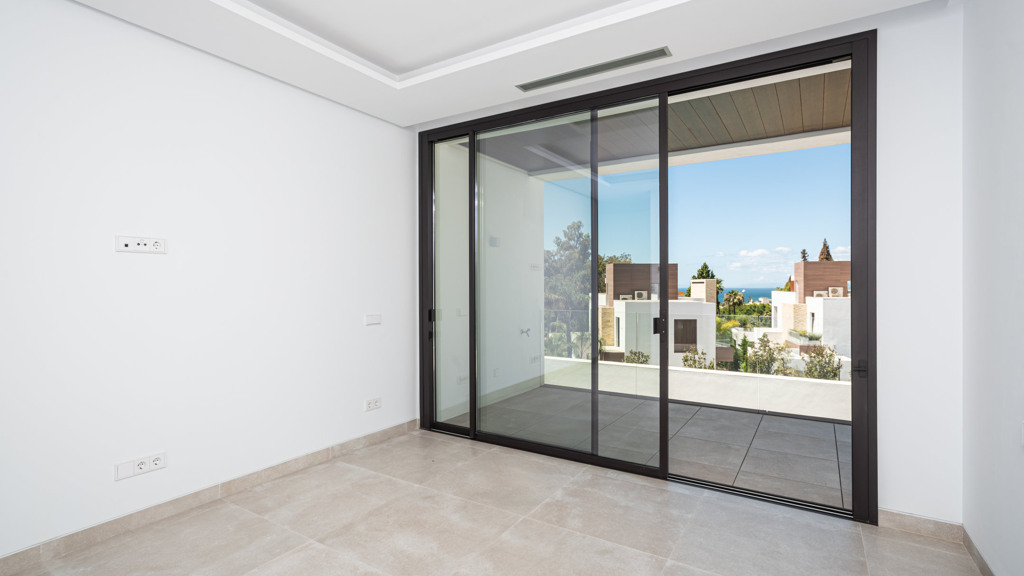 Villa a Marbella, Malaga, Spagna 5 camere da letto, 537 mq. N° 104088