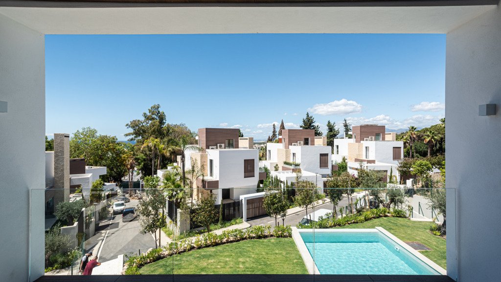 Villa a Marbella, Malaga, Spagna 5 camere da letto, 537 mq. N° 104088