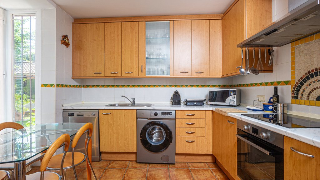 Casa adosada en Marbella, Málaga, España 3 dormitorios, 235 m2 No. 104089