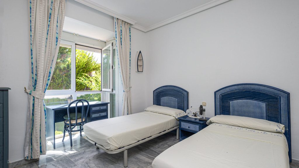 Casa adosada en Marbella, Málaga, España 3 dormitorios, 235 m2 No. 104089