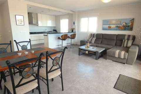Wohnung zum Verkauf in Torrevieja, Alicante, Spanien 3 Schlafzimmer, 82 m2 Nr. 188913 - Foto 6