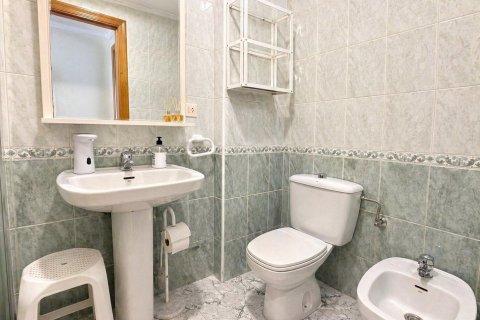 Apartamento en venta en Torrevieja, Alicante, España 2 dormitorios, 60 m2 No. 189239 - foto 13