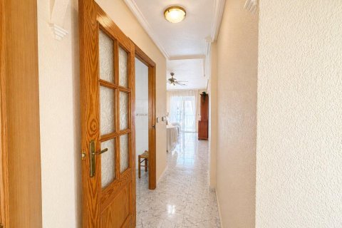 Apartamento en venta en Torrevieja, Alicante, España 2 dormitorios, 60 m2 No. 189239 - foto 12
