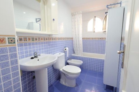 Apartment for sale in Alicante, Spain 3 bedrooms, 101 sq.m. No. 190394 - photo 18