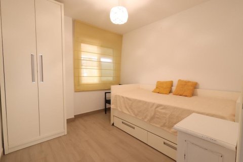 Apartment for sale in Alicante, Spain 3 bedrooms, 101 sq.m. No. 190394 - photo 17