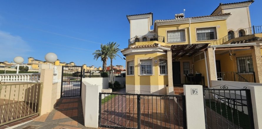 Villa in Lo Crispin, Alicante, Spain 3 bedrooms, 101 sq.m. No. 190392