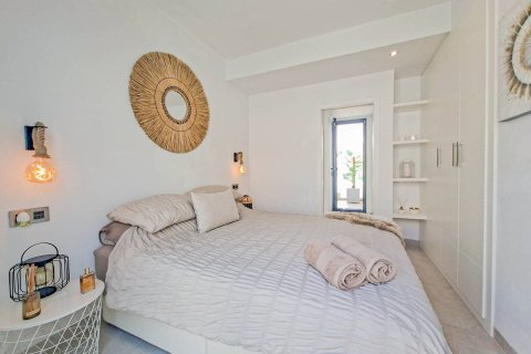 Villa pārdošanā Villamartin, Alicante, Spānijā 3 istabas, 95 m2 Nr. 190396 - attēls 15