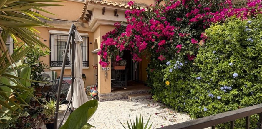 Bungalow w Torrevieja, Alicante, Hiszpania 3 sypialnie, 85 mkw. nr 190395