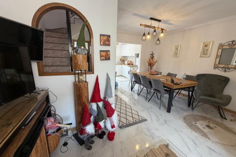 Bungalow w Torrevieja, Alicante, Hiszpania 3 sypialnie, 85 mkw. nr 190395 – zdjęcie 11