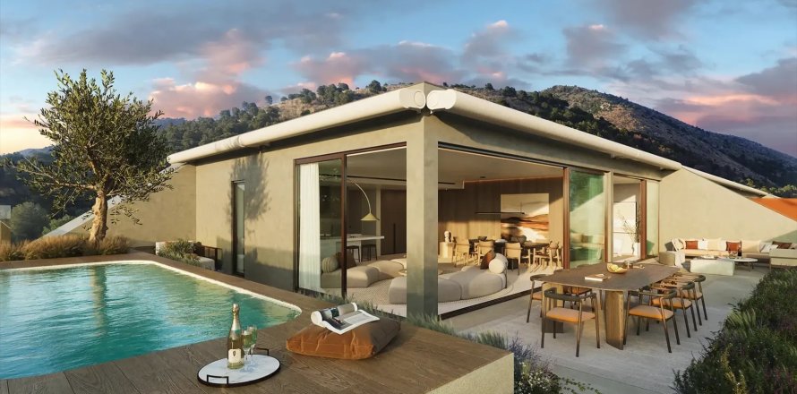 Villa in Benalmadena, Malaga, Spain 2 bedrooms, 88 sq.m. No. 136024