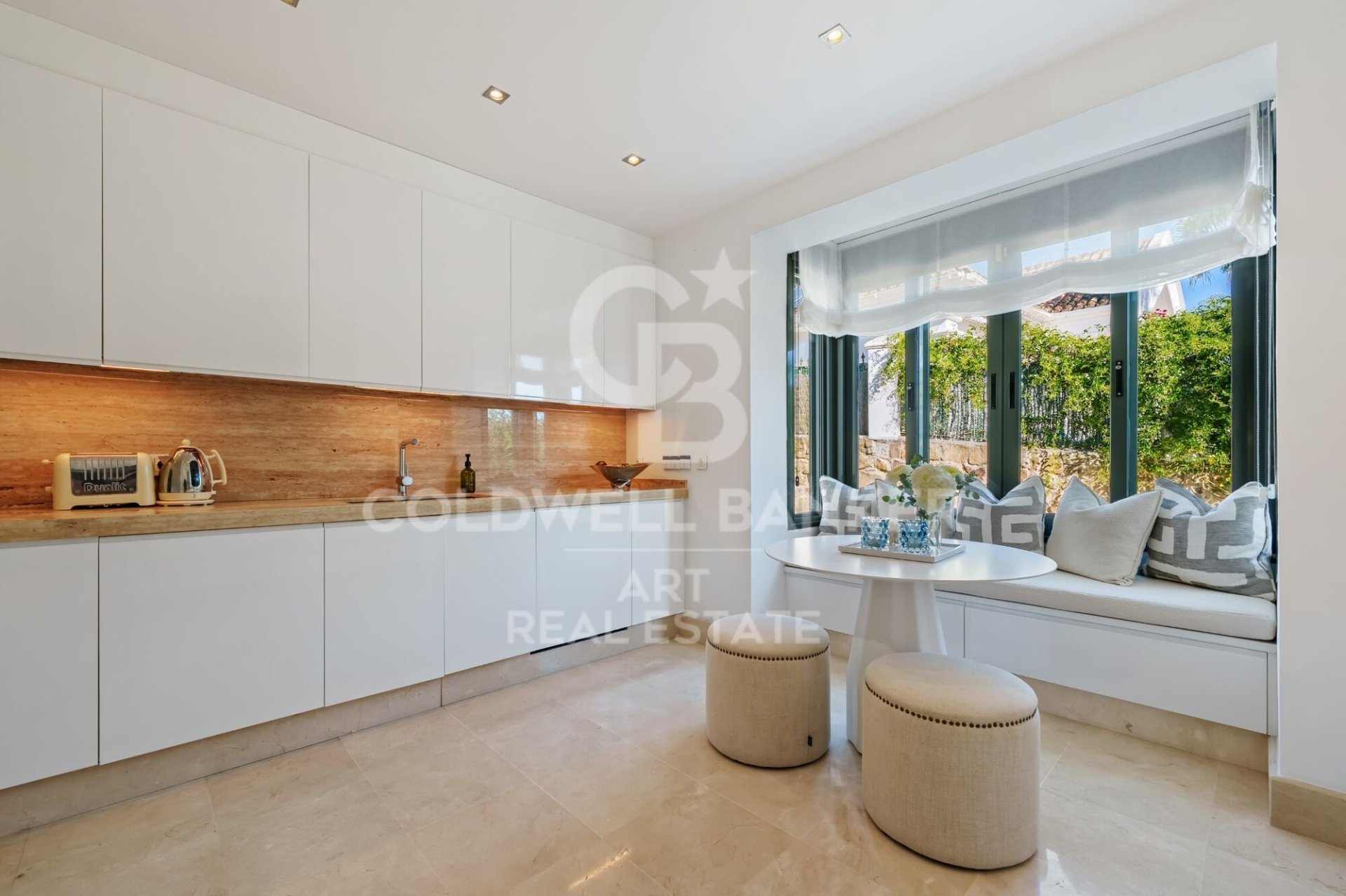 Villa a Marbella, Malaga, Spagna 4 camere da letto, 248 mq. N° 179118
