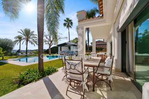 Villa for sale in Marbella, Malaga, Spain 4 bedrooms, 248 sq.m. No. 179118 - photo 19