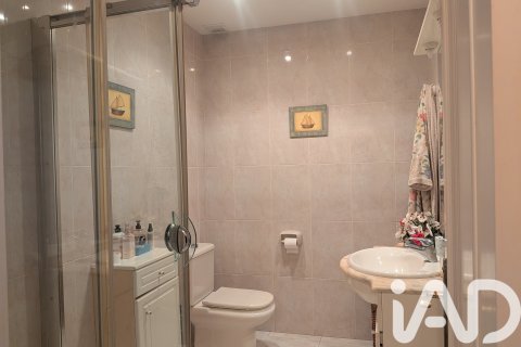 Kaupunkipientalo myytävänä Mugardos, A Coruna, Espanja, 5 makuuhuonetta, 420 m2 No. 152273 - kuva 10