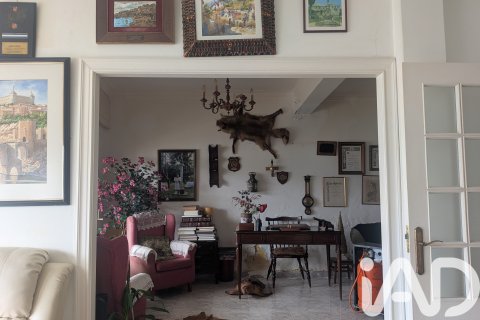 Kaupunkipientalo myytävänä Mugardos, A Coruna, Espanja, 5 makuuhuonetta, 420 m2 No. 152273 - kuva 6