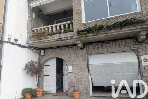 Kaupunkipientalo myytävänä Mugardos, A Coruna, Espanja, 5 makuuhuonetta, 420 m2 No. 152273 - kuva 22