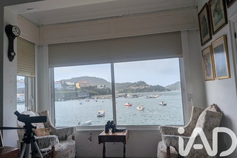 Kaupunkipientalo myytävänä Mugardos, A Coruna, Espanja, 5 makuuhuonetta, 420 m2 No. 152273 - kuva 19