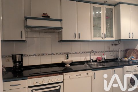 Kaupunkipientalo myytävänä Mugardos, A Coruna, Espanja, 5 makuuhuonetta, 420 m2 No. 152273 - kuva 15