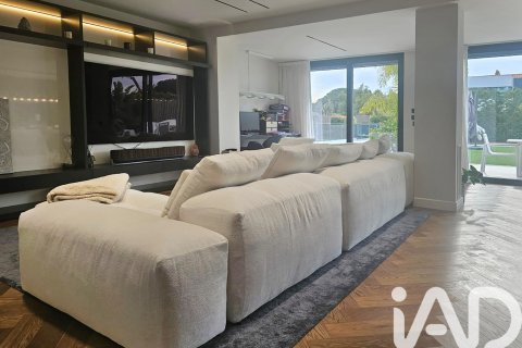 Talo myytävänä Sant Andreu de Llavaneres, Barcelona, Espanja, 4 makuuhuonetta, 550 m2 No. 152272 - kuva 12