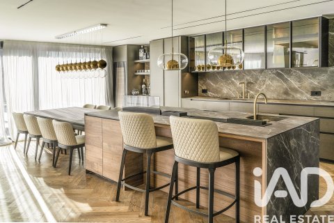 Talo myytävänä Sant Andreu de Llavaneres, Barcelona, Espanja, 4 makuuhuonetta, 550 m2 No. 152272 - kuva 7