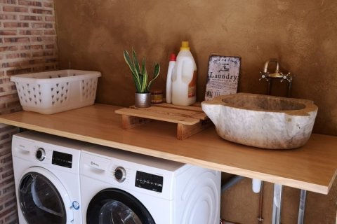 Hotelli myytävänä Leon, Espanja, 6 makuuhuonetta, 358 m2 No. 152278 - kuva 10