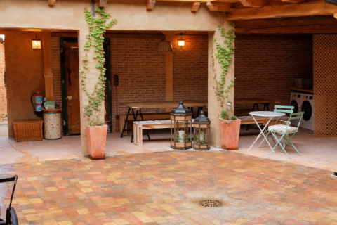 Hotel à Leon, Espagne 6 chambres, 358 m2 No. 152278