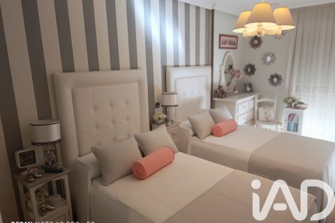 Продажа квартиры в Леон, Испания 4 спальни, 195м2 №152276 - фото 6