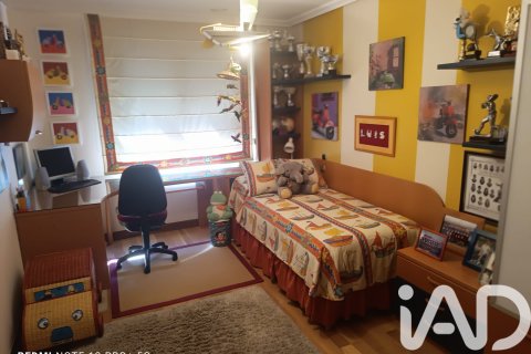 Продажа квартиры в Леон, Испания 4 спальни, 195м2 №152276 - фото 9