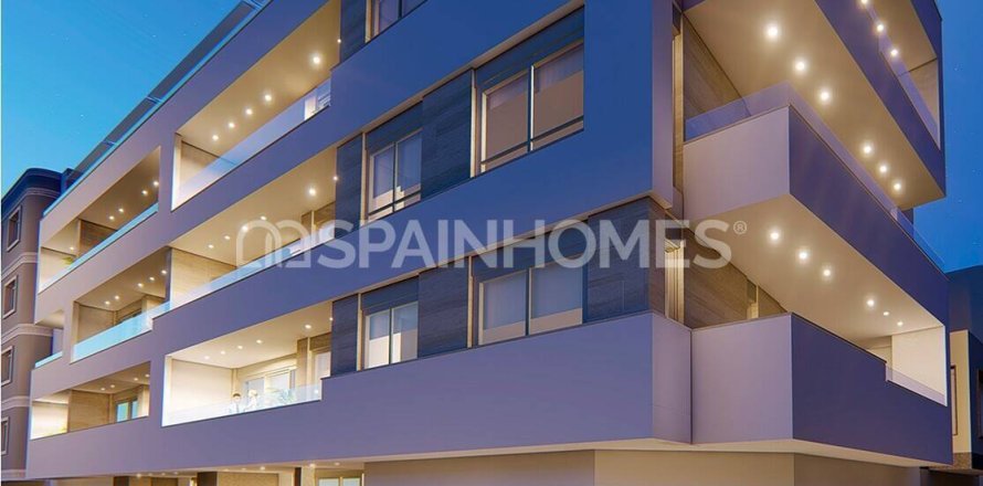 Apartament w Torrevieja, Alicante, Hiszpania 3 sypialnie, 161 mkw. nr 149950