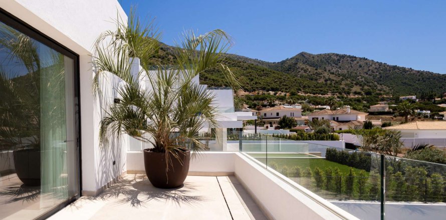 Villa in Mijas, Malaga, Spanien 4 Schlafzimmer, 667.35 m2 Nr. 181463