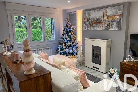 Lägenhet till salu i Alp, Girona, Spanien 3 sovrum, 104 kvm. Nr. 152633 - foto 12