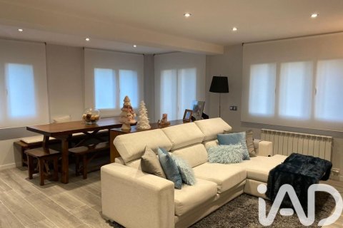 Lägenhet till salu i Alp, Girona, Spanien 3 sovrum, 104 kvm. Nr. 152633 - foto 22