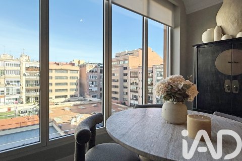 Wohnung zum Verkauf in Barcelona, Spanien 3 Schlafzimmer, 100 m2 Nr. 152631 - Foto 2