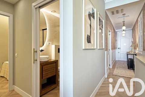 Wohnung zum Verkauf in Barcelona, Spanien 3 Schlafzimmer, 100 m2 Nr. 152631 - Foto 29