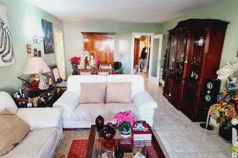 Apartamento en venta en Marbella, Málaga, España 3 dormitorios, 101 m2 No. 152634 - foto 3