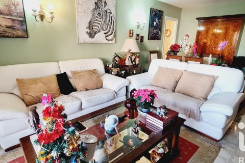 Apartamento en venta en Marbella, Málaga, España 3 dormitorios, 101 m2 No. 152634 - foto 4