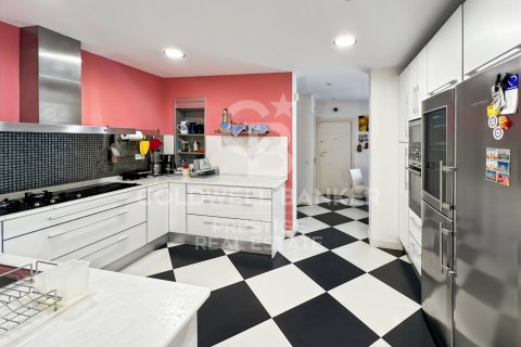 Wohnung zum Verkauf in Barcelona, Spanien 5 Schlafzimmer, 259 m2 Nr. 158187 - Foto 11