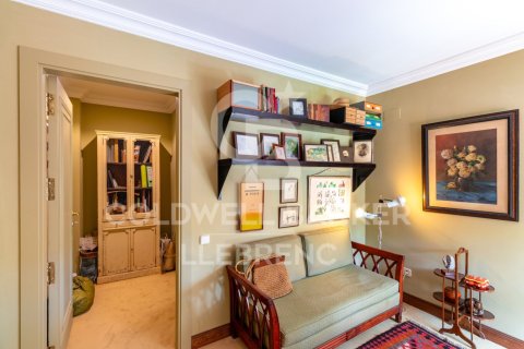 Сasa en venta en Barcelona, España 6 dormitorios, 381 m2 No. 158183 - foto 21