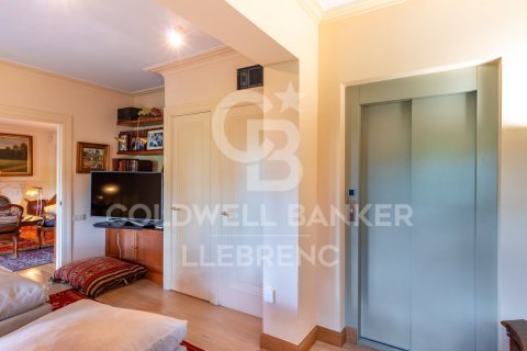 Сasa en venta en Barcelona, España 6 dormitorios, 381 m2 No. 158183 - foto 13