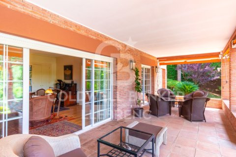 Продажа дома в Барселона, Испания 6 спален, 381м2 №158183 - фото 5